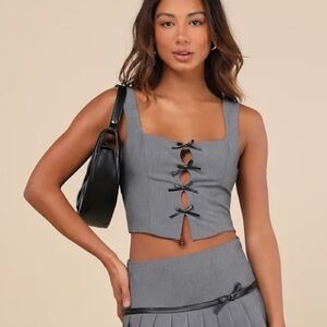 Lulus Grey Bow Cutout Top